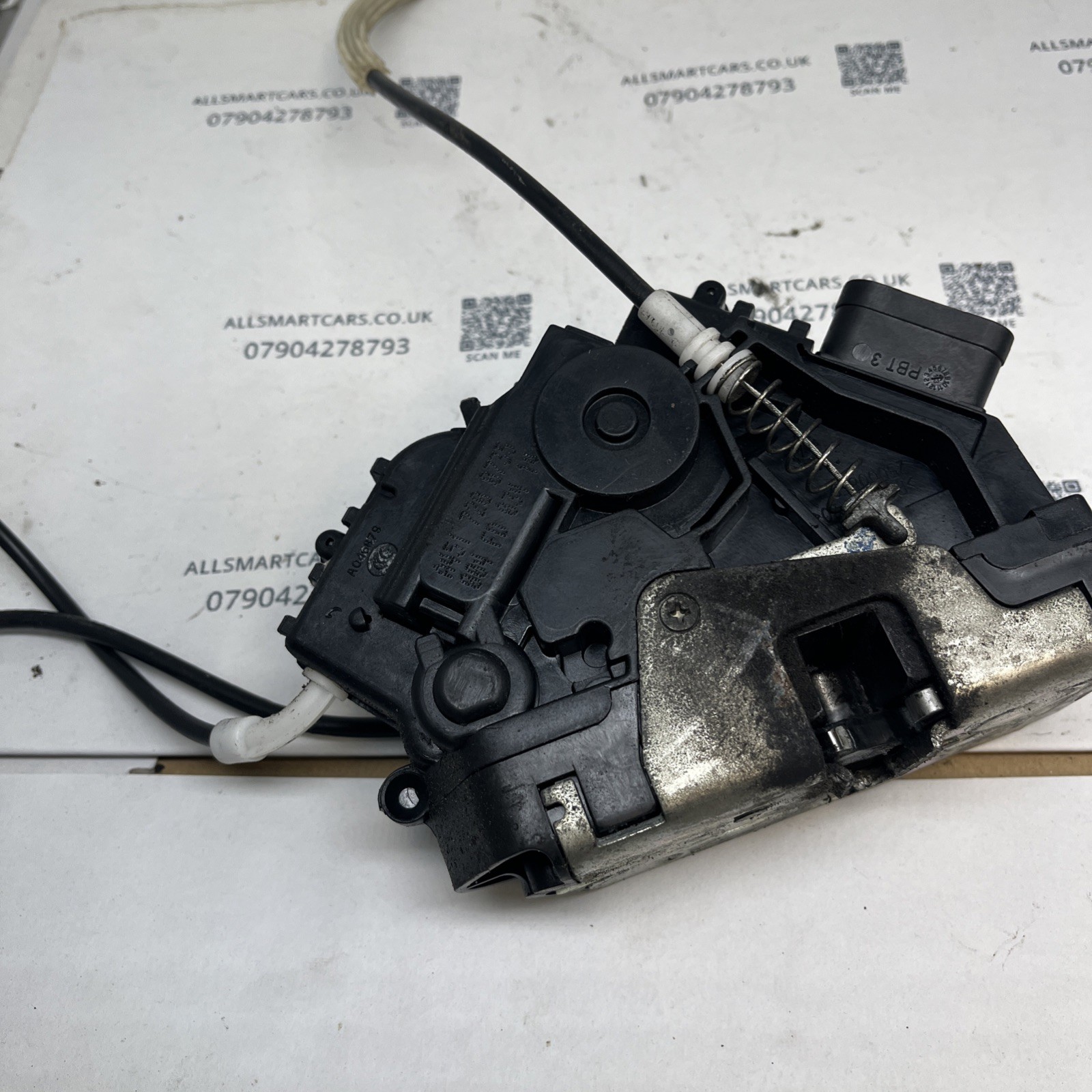 SMART CAR 451 FORTWO 2007 2014 NS LEFT CENTRAL DOOR LOCK LOCKING MECHANISM Image 6