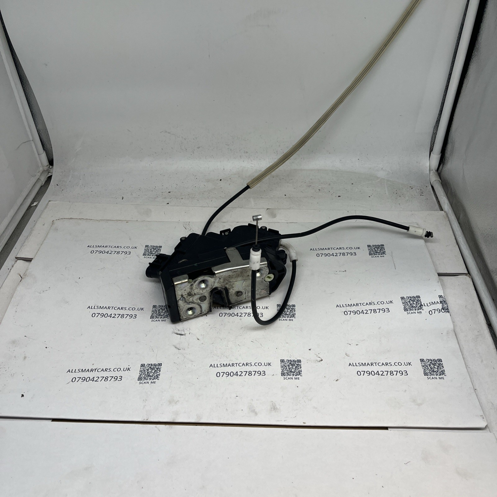 SMART CAR 451 FORTWO 2007 2014 NS LEFT CENTRAL DOOR LOCK LOCKING MECHANISM