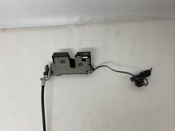 SMART-CAR-451-FORTWO-COUPE-2007-2014-CENTRE-REAR-BOOT-CATCH-LOCK-A4517600040-157837520100-2 SMART CAR 451 FORTWO COUPE 2007 2014 CENTRE REAR BOOT CATCH LOCK A4517600040 157837520100 2