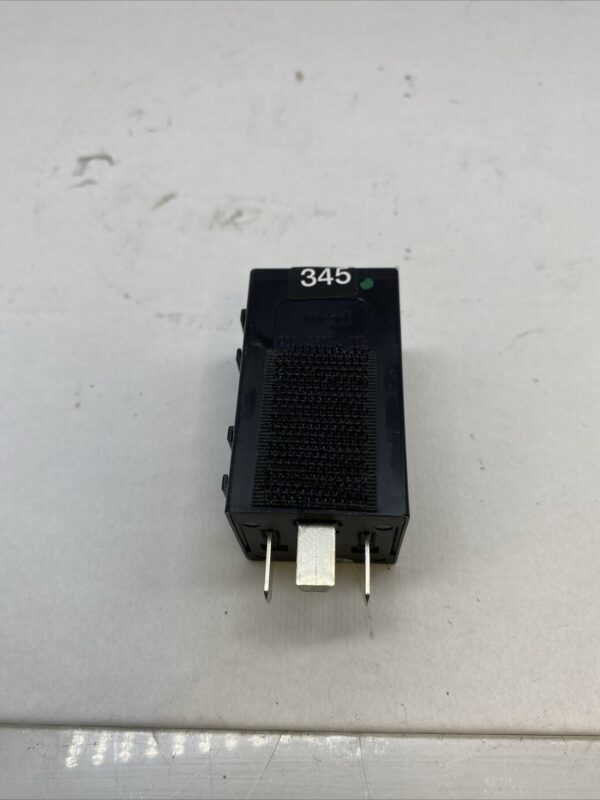 SMART FORTWO 450 ROADSTER 452 1998 2007 ENGINE IMMOBILISER RELAY 0003503V003