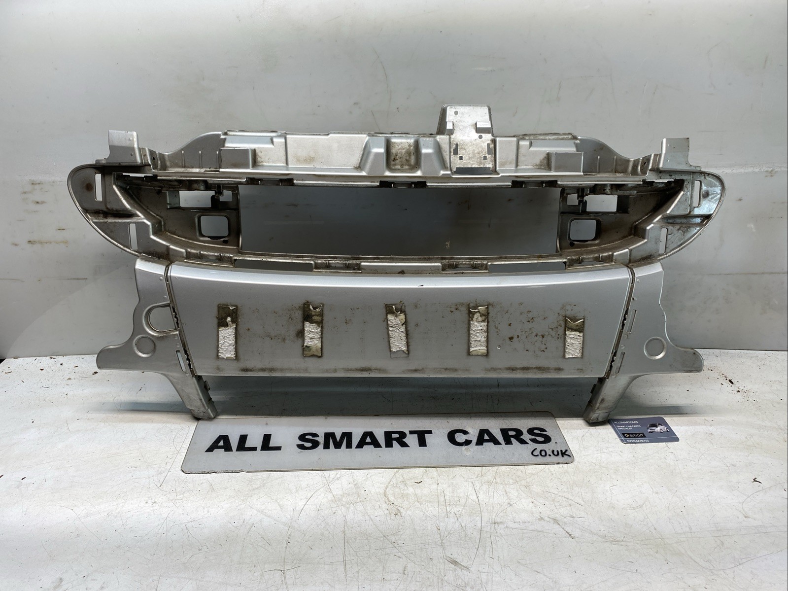 Smart fortwo 451 front bumper centre panel Silver