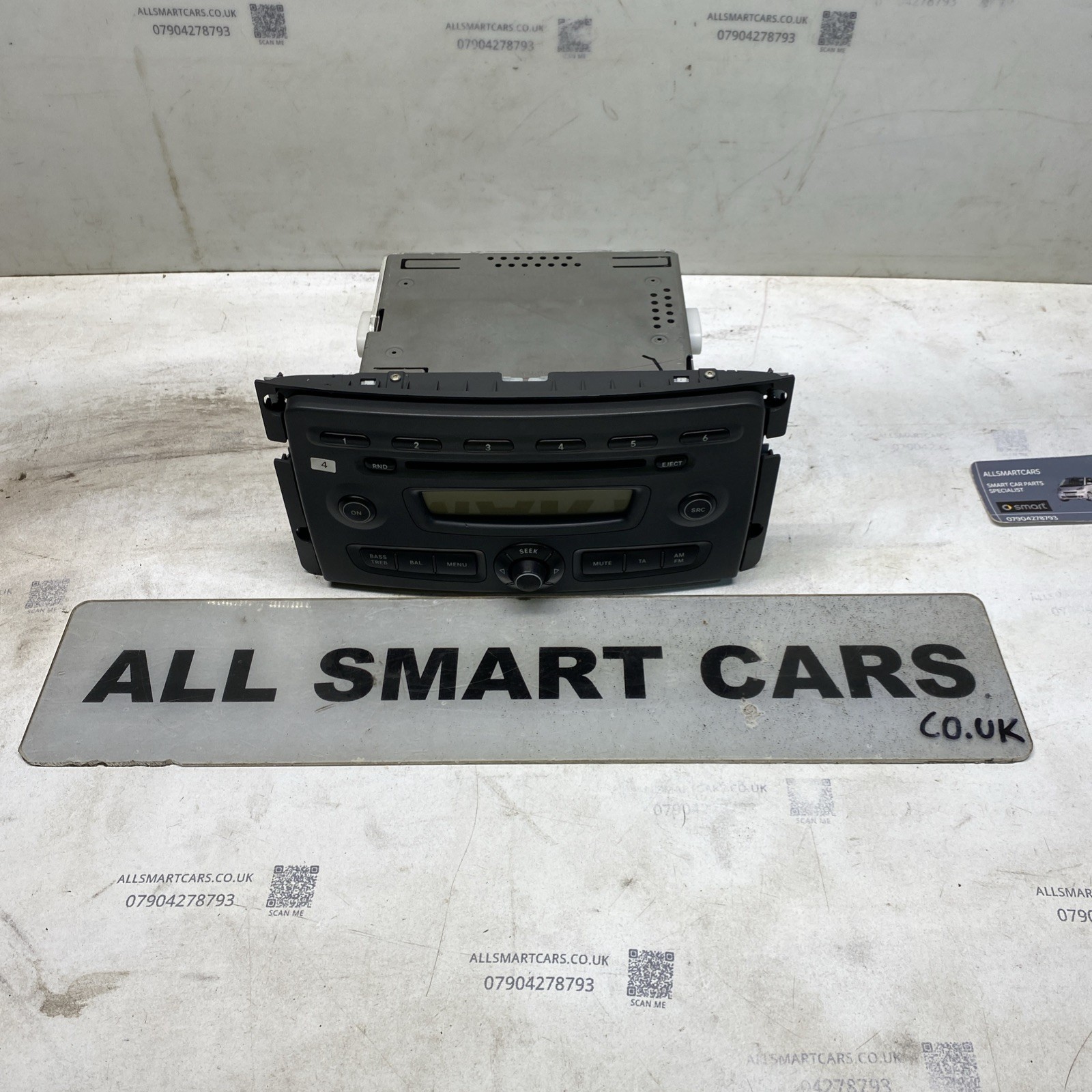 SMART CAR 451 FORTWO 2007 2010 GENUINE CD PLAYER RADIO STEREO HEAD UNIT