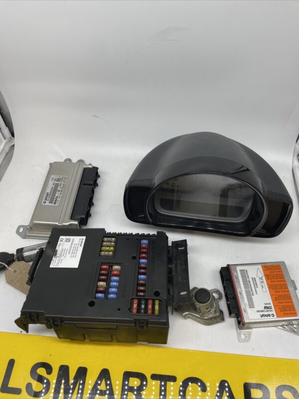 SMART-CAR-451-FORTWO-COUPE-2009-12-MHD-10-PETROL-ECU-KIT-SAM-UNIT-LOCKS-72k-156901071331-2 SMART CAR 451 FORTWO COUPE 2009 12 MHD 10 PETROL ECU KIT SAM UNIT LOCKS 72k 156901071331 2