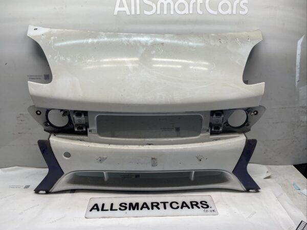 SMART Car 450 FORTWO COUPE CABRIO WHITE FRONT CENTRE BUMPER 98/2001 1st GEN