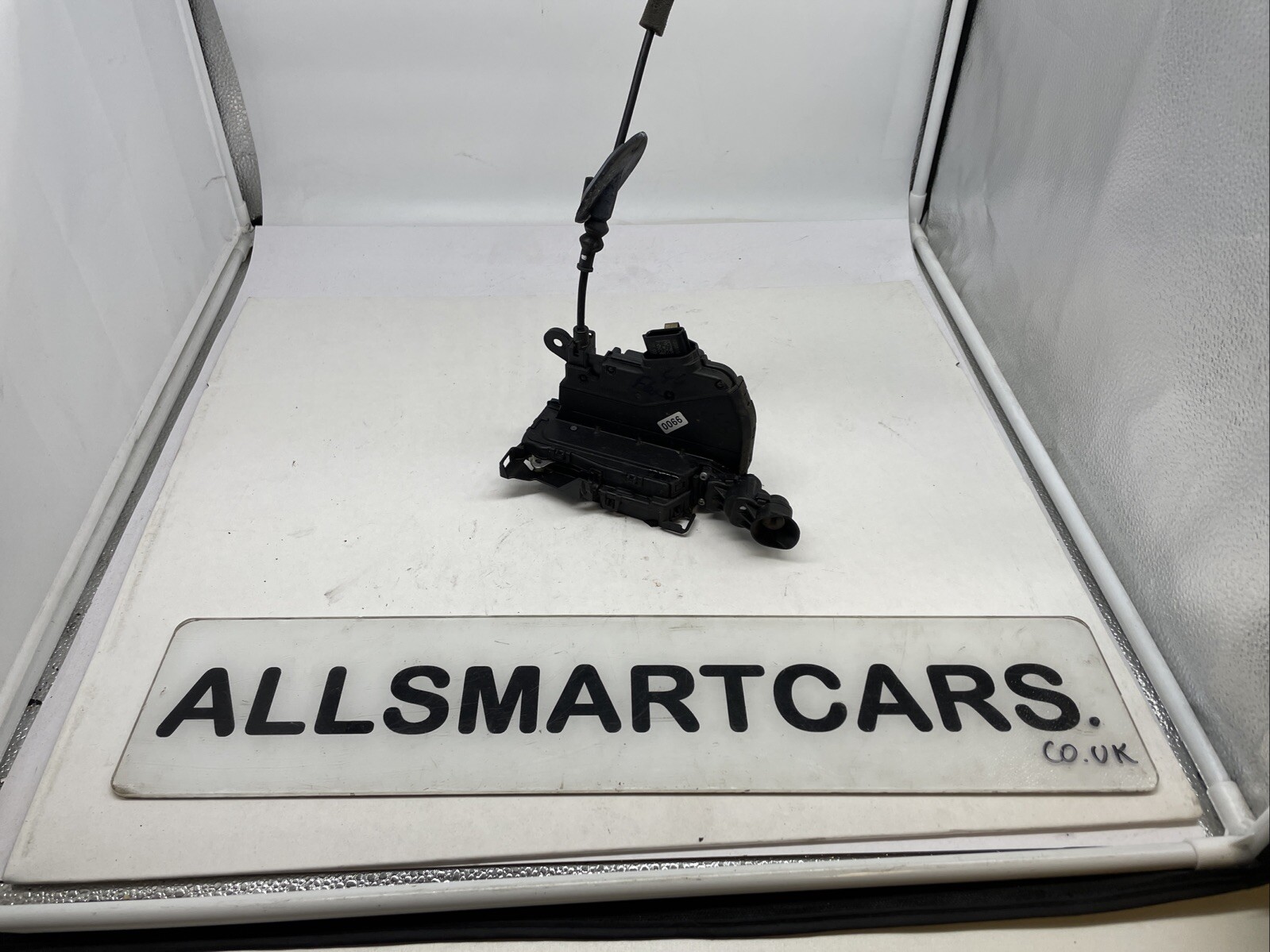 SMART FORFOUR DOOR LOCK ASSEMBLY FRONT LEFT A4537201500 W453 2014 2022