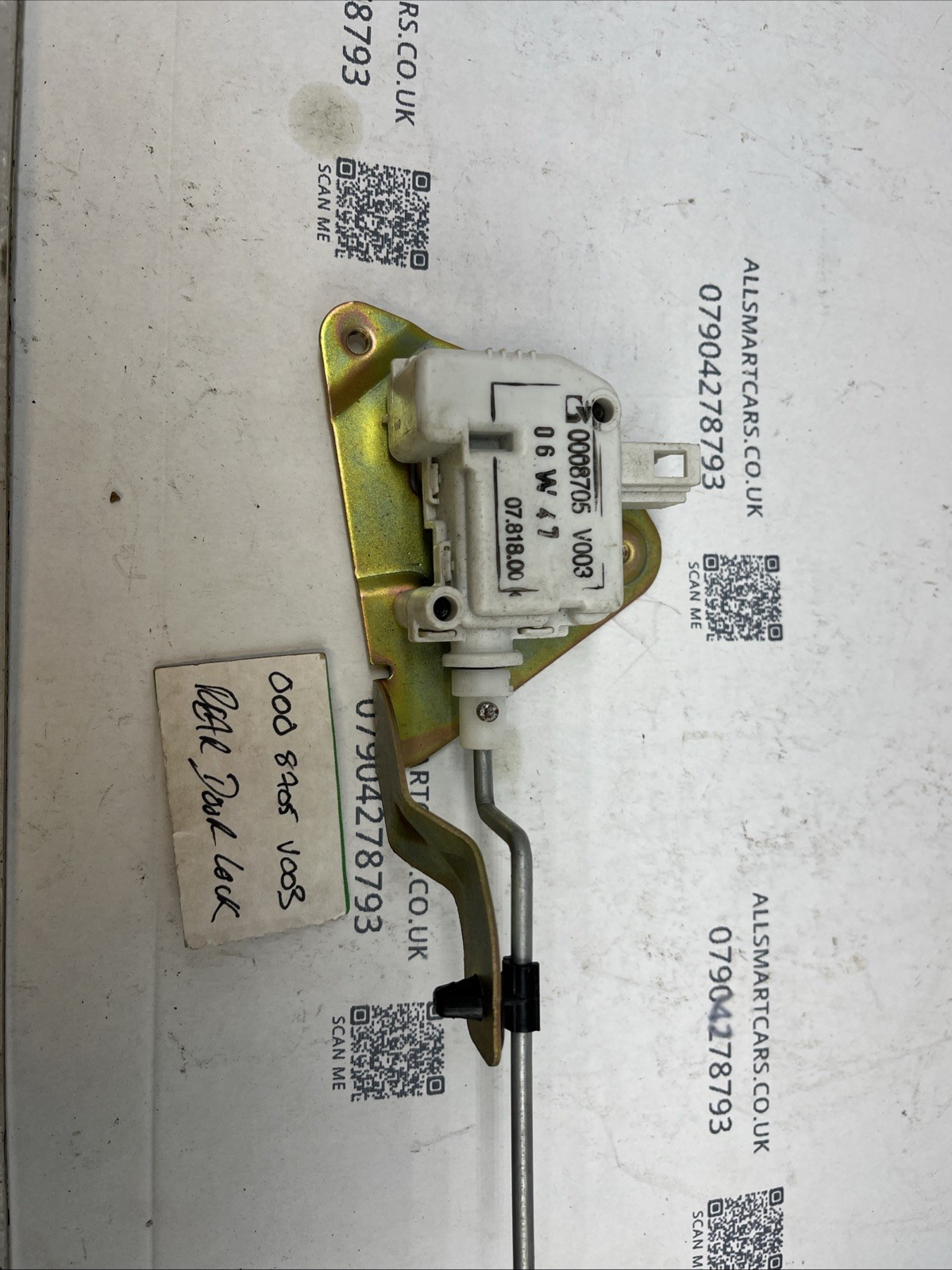 Smart Fortwo 450 Mk1 0 7 Petrol Fuel Flap Actuator 0008705V003 (A8) Image 2