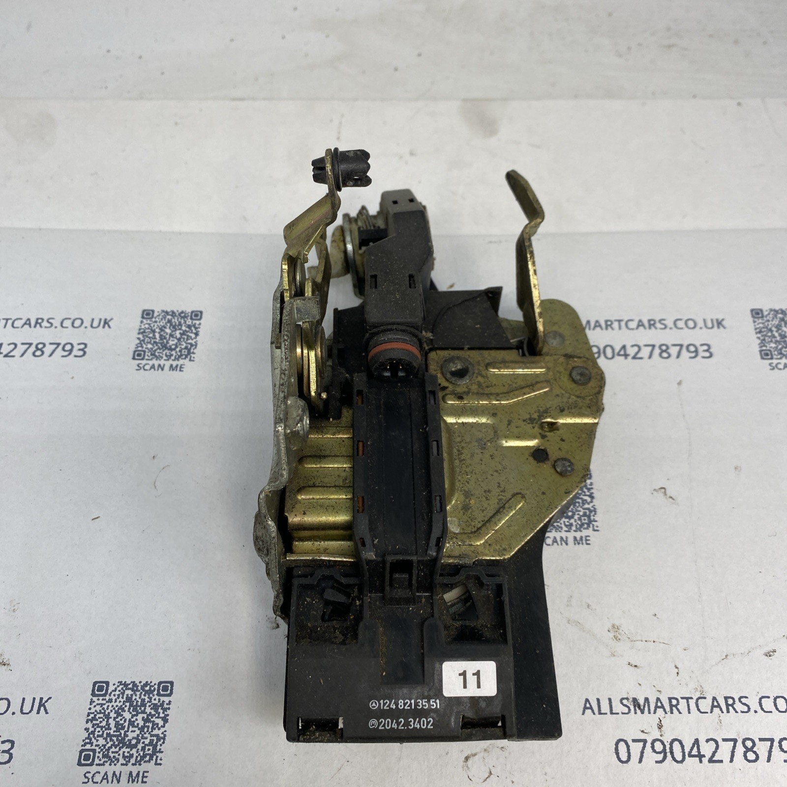 Mercedes Benz A124 320E Cabriolet Left Door Lock Mechanism 1248213551 Image 2