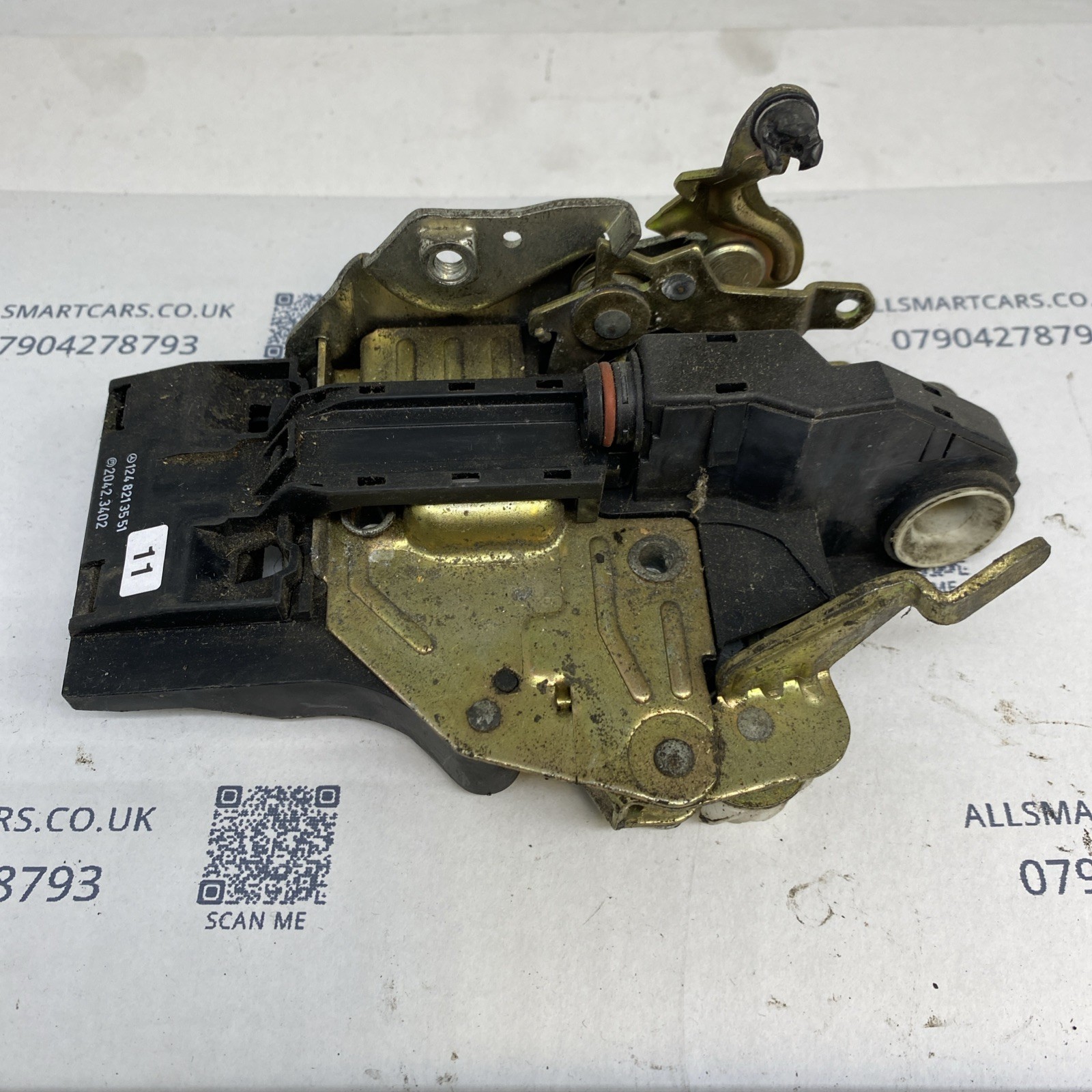 Mercedes Benz A124 320E Cabriolet Left Door Lock Mechanism 1248213551 Image 5