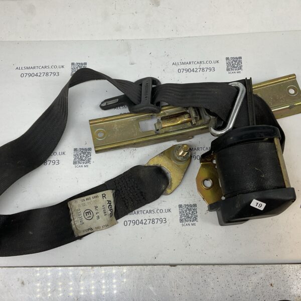 Mercedes-W126-380-SE-front-right-seat-belt-A1268606885-157643742552-2 Mercedes W126 380 SE front right seat belt A1268606885 157643742552 2