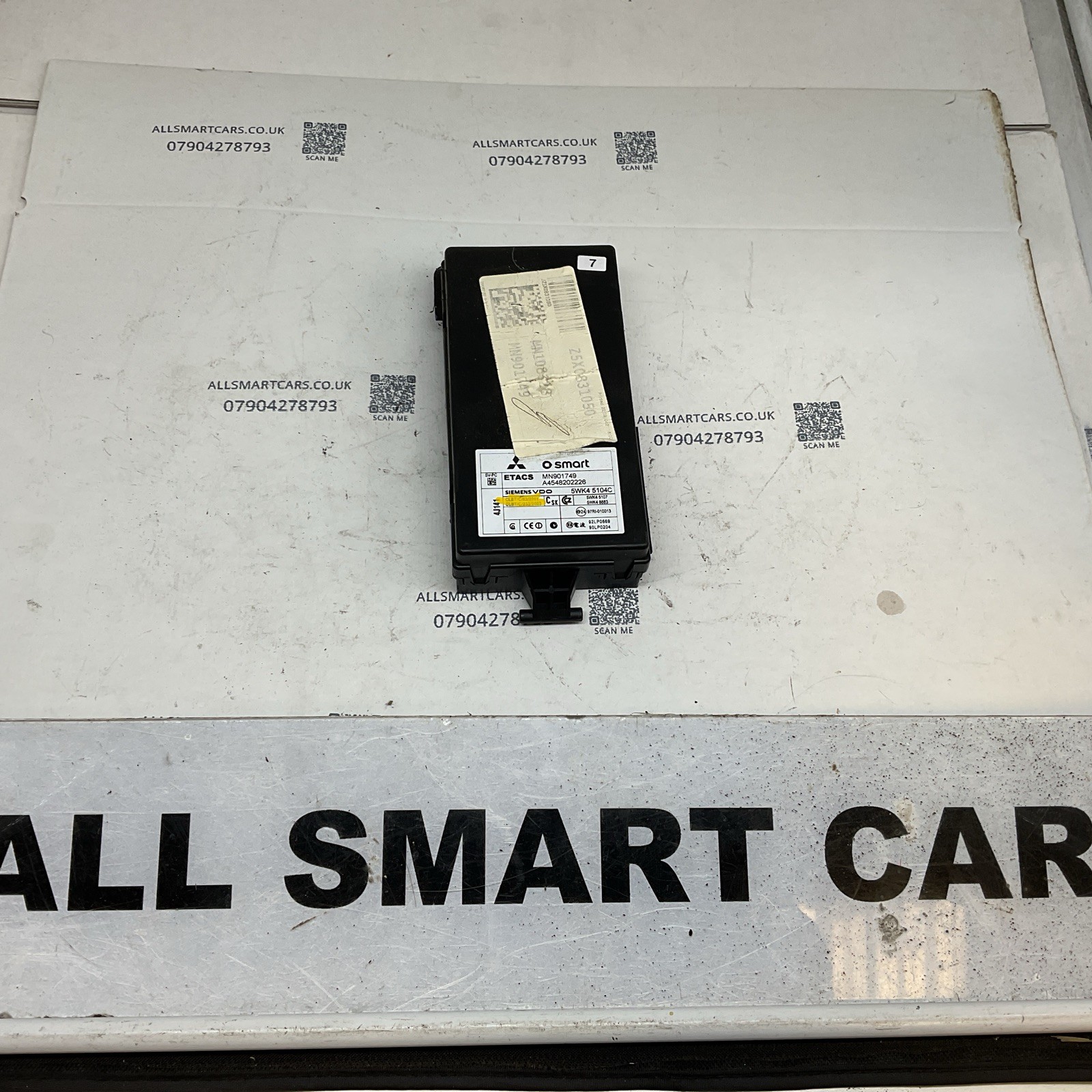 P: A4548202226 MN901749 SMART FORFOUR ECU CONTROL UNIT