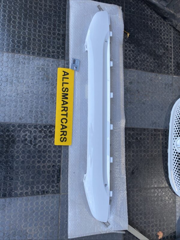 SMART CAR 451 FORTWO 2007 2014 GENUINE SMART WHITE LOWER REAR BUMPER VALANCE