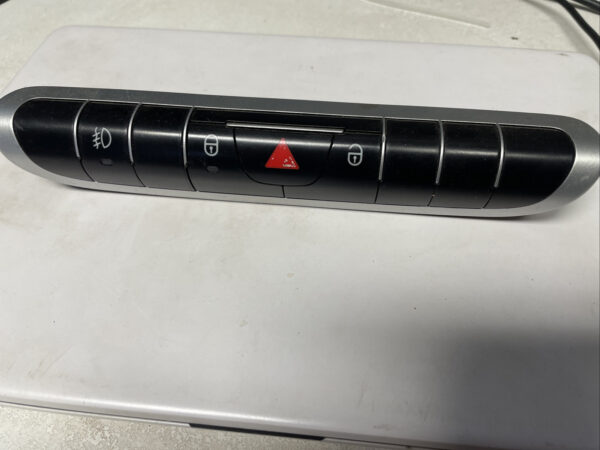 SMART-FORTWO-DASHBOARD-MULTIPLE-SWITCH-PANEL-TRIM-A4518209310001-MK2-2007-2014-156801744102-2 SMART FORTWO DASHBOARD MULTIPLE SWITCH PANEL TRIM A4518209310001 MK2 2007 2014 156801744102 2