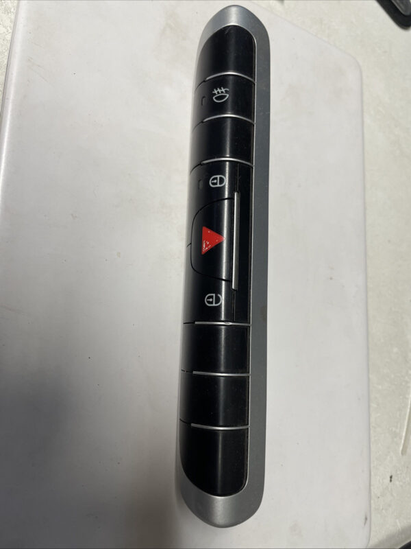 SMART FORTWO DASHBOARD MULTIPLE SWITCH PANEL TRIM A4518209310001 MK2 2007 2014