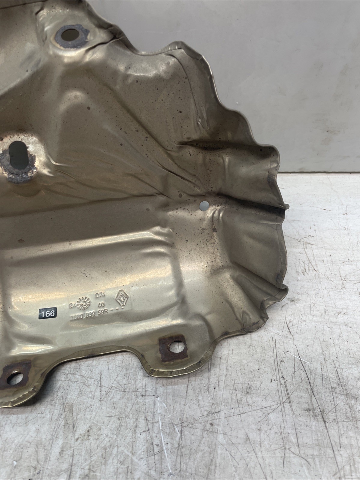 Smart ForFour TURBO W453 2015 Catalytic Converter Heat Shield Image 4