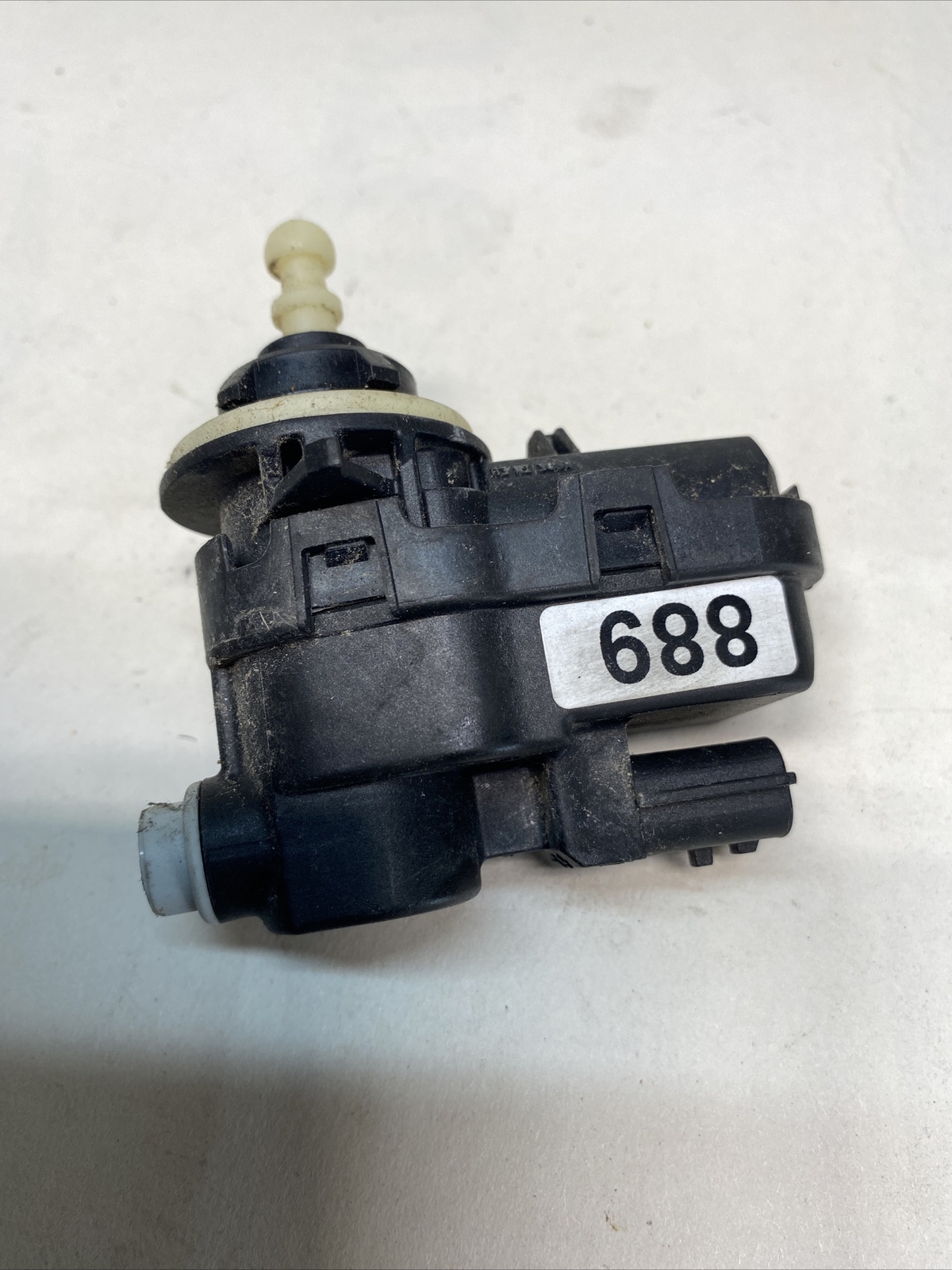 2019 Smart 453 HEADLIGHT LEVEL ADJUSTER MOTOR 8200402521 G H Image 3