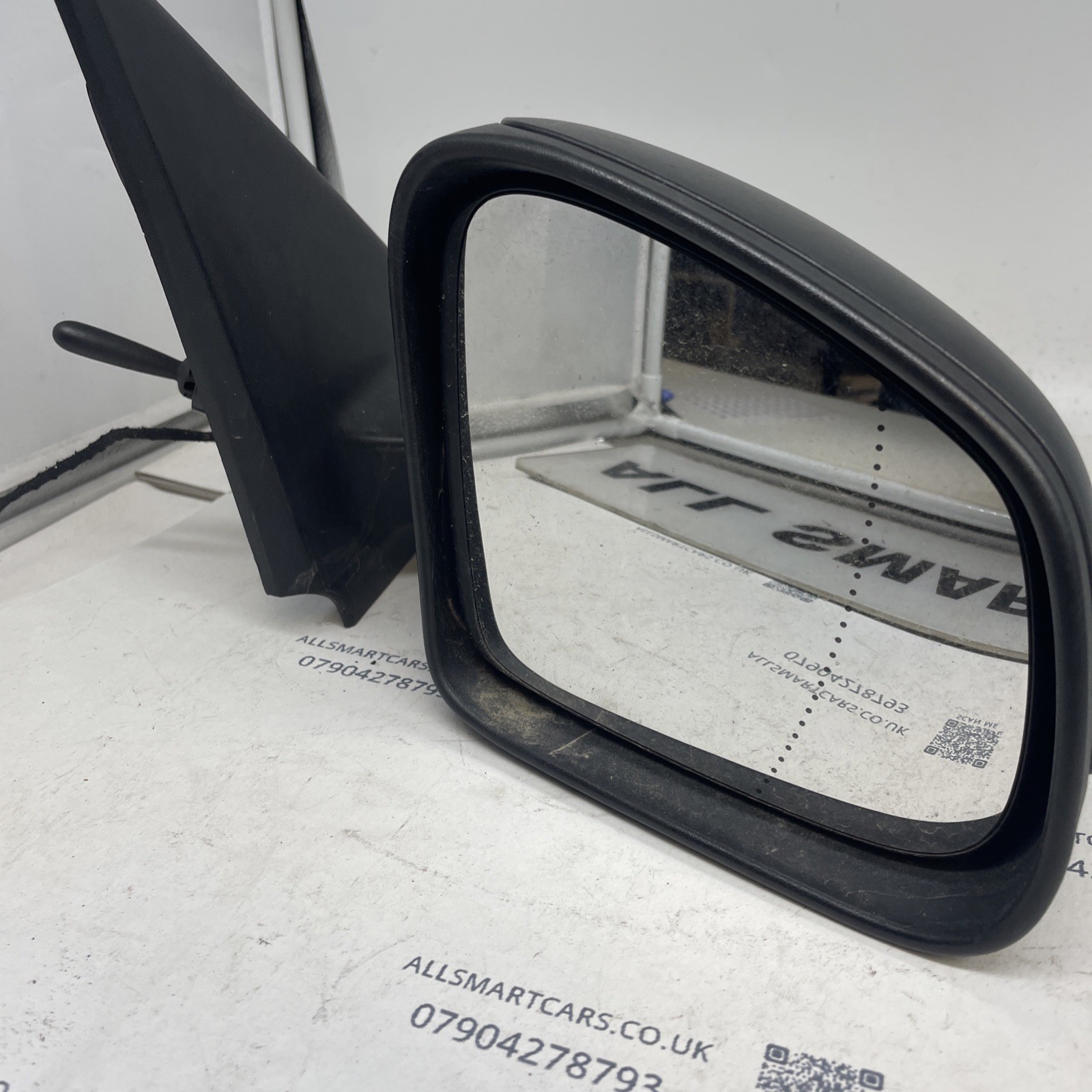 SMART 453 Forfour HATCHBACK 2015 RIGHT MANUAL Wing Mirror Image 10