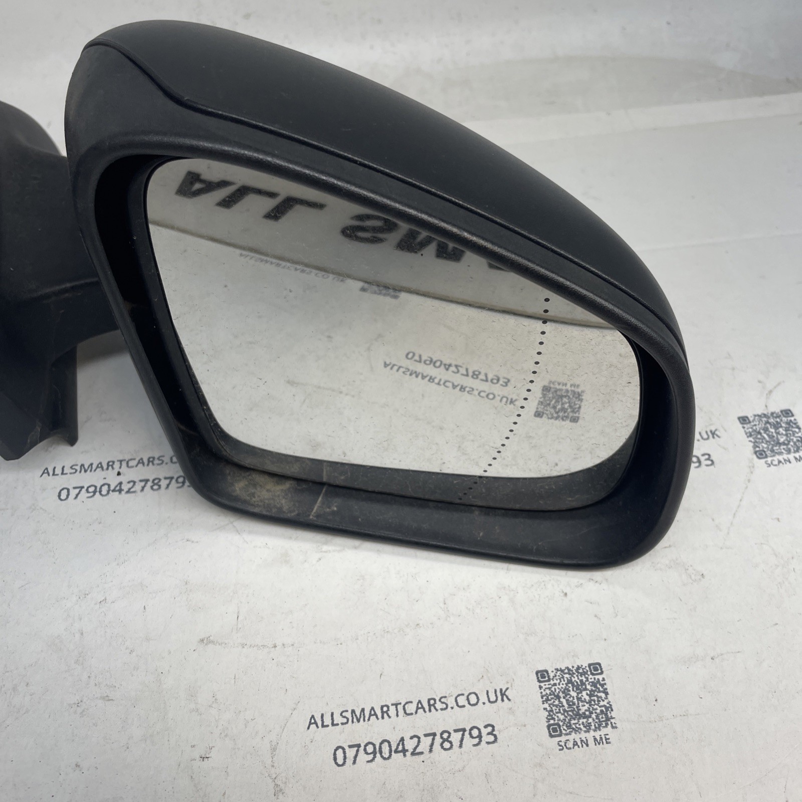 SMART 453 Forfour HATCHBACK 2015 RIGHT MANUAL Wing Mirror Image 9
