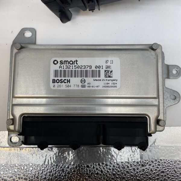 SMART-CAR-451-FORTWO-COUPE-2009-12-MHD-10-PETROL-ECU-KIT-SAM-UNIT-LOCKS-155671641453-2 SMART CAR 451 FORTWO COUPE 2009 12 MHD 10 PETROL ECU KIT SAM UNIT LOCKS 155671641453 2