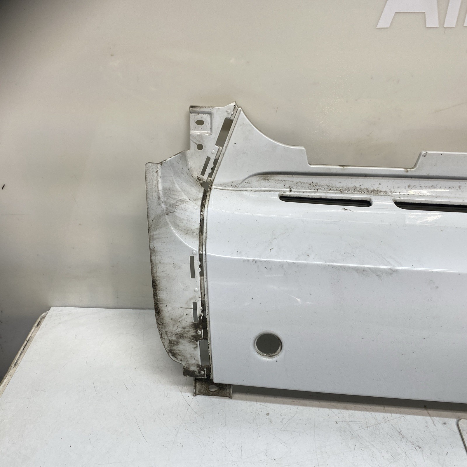 SMART FORTWO 2011 MK2 451 REAR BUMPER PANEL /2007 14 White (Scratches) Image 2