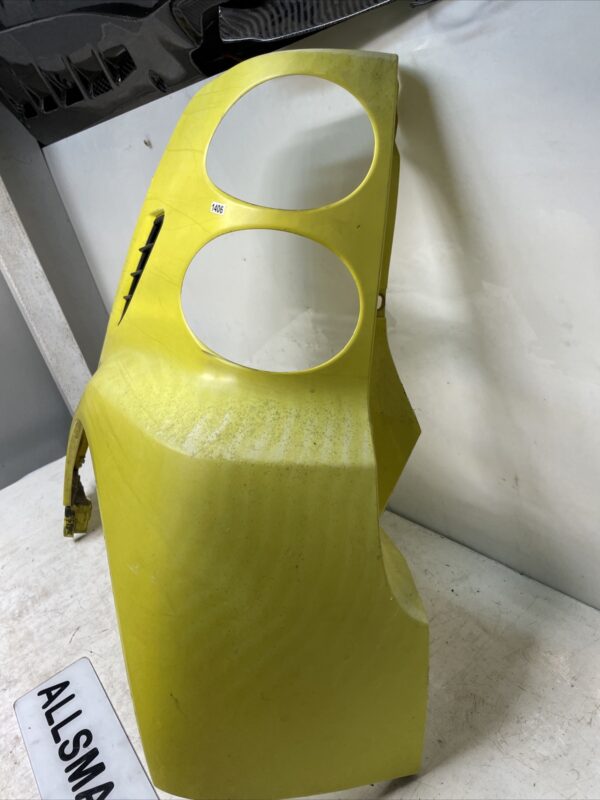 SMART-FORTWO-451-REAR-WING-IN-YELLOW-LEFT-SIDE-scratches-155886280843-2 SMART FORTWO 451 REAR WING IN YELLOW LEFT SIDE scratches 155886280843 2