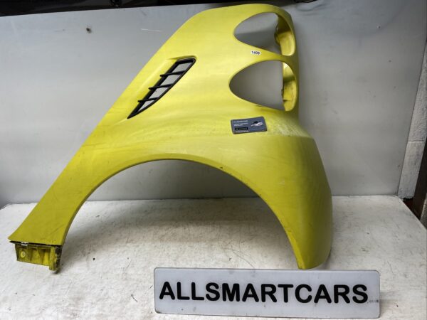 SMART FORTWO 451 REAR WING IN YELLOW LEFT SIDE (scratches)