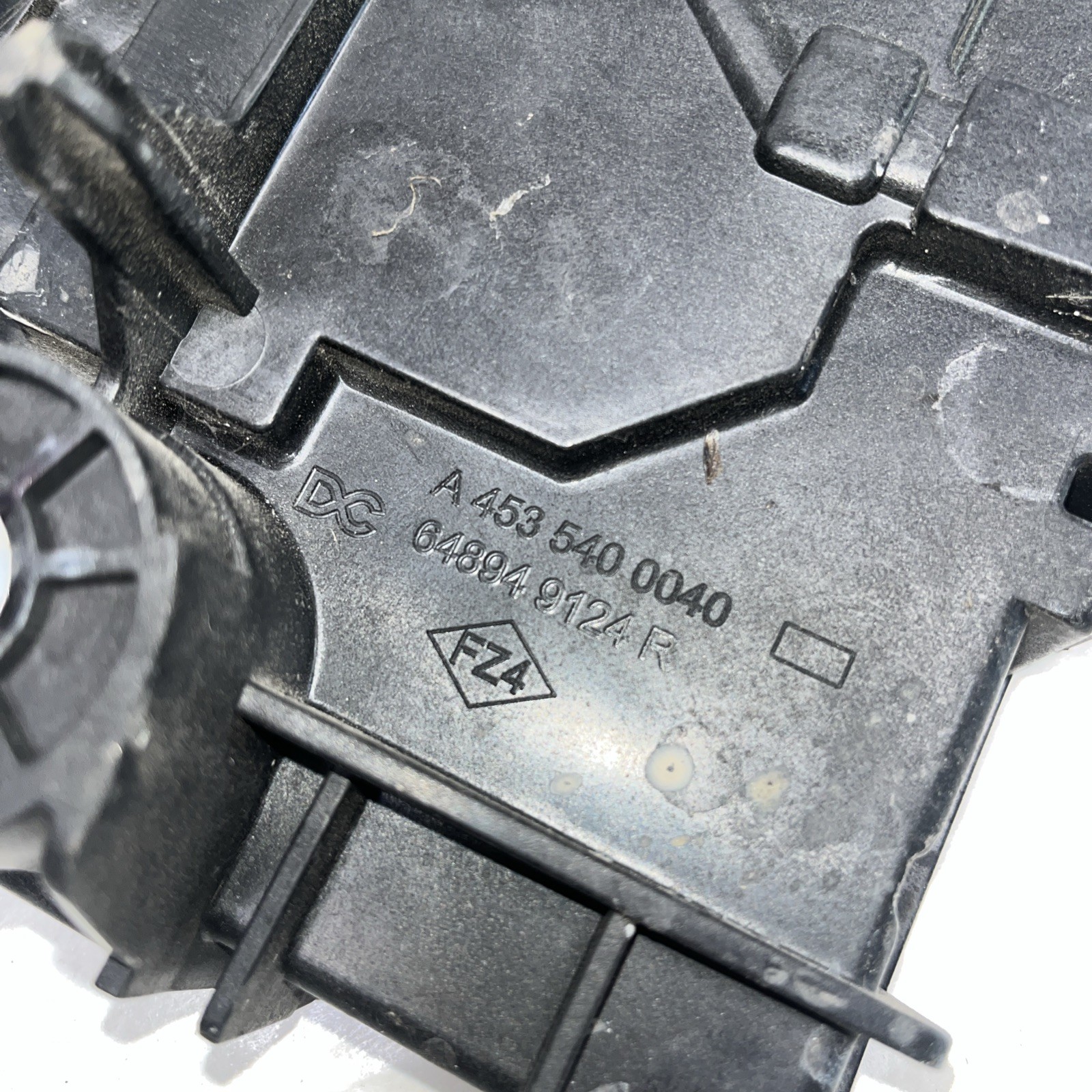 Smart Forfour 2014 21 W453 Battery Tray Assembly A4535400040 Image 3