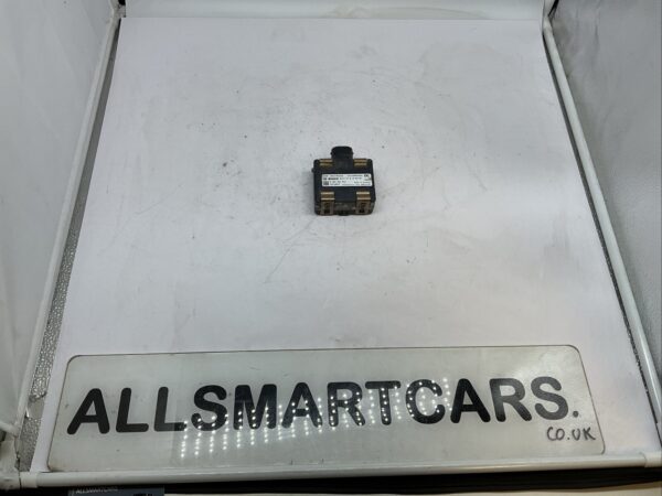 Smart Fortwo Forfour 453 ACC Radar Sensor Genuine A4539009906 284470345R V11U 44