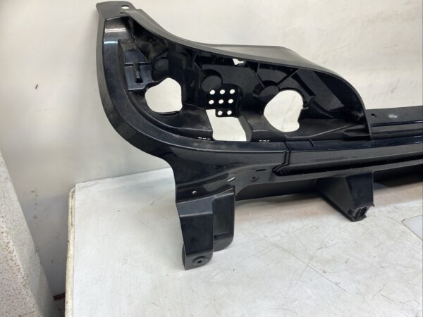 NEW-Genuine-Smart-Roadster-452-Rear-Plastic-Centre-Panel-Bracket-0009949V009-156671004104-2 NEW Genuine Smart Roadster 452 Rear Plastic Centre Panel Bracket 0009949V009 156671004104 2