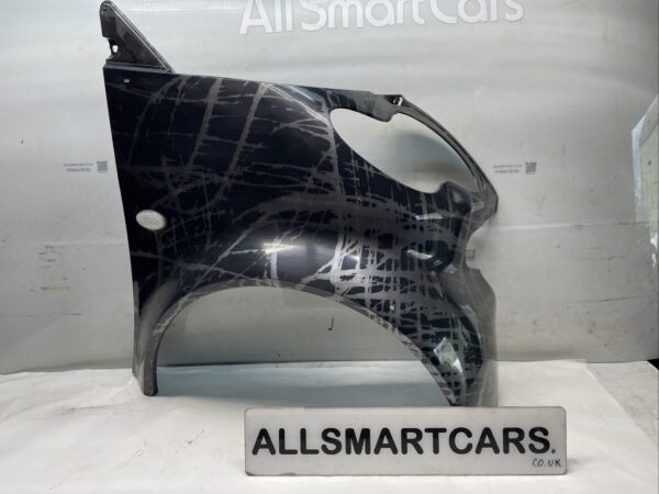 SMART CAR 450 FORTWO coupe  2002 06   SCRATCH BLACK FRONT RIGHT  WING