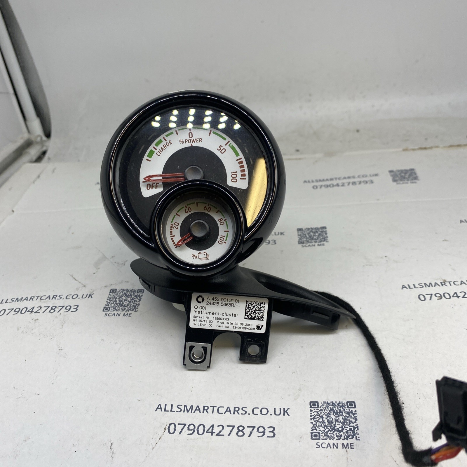 SMART EQ FORFOUR 2017 2022 BATTERY GAUGE DASH CLOCKS A4539012101 Image 3