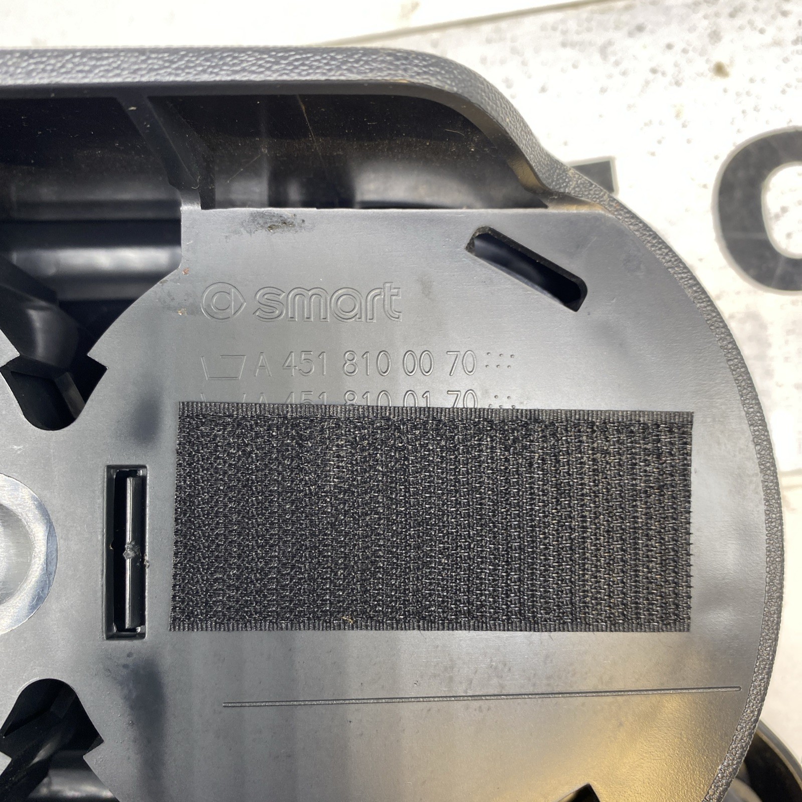 SMART FORTWO 451 2007 14 CENTER CONSOLE CUP HOLDER A4518100070 Image 5