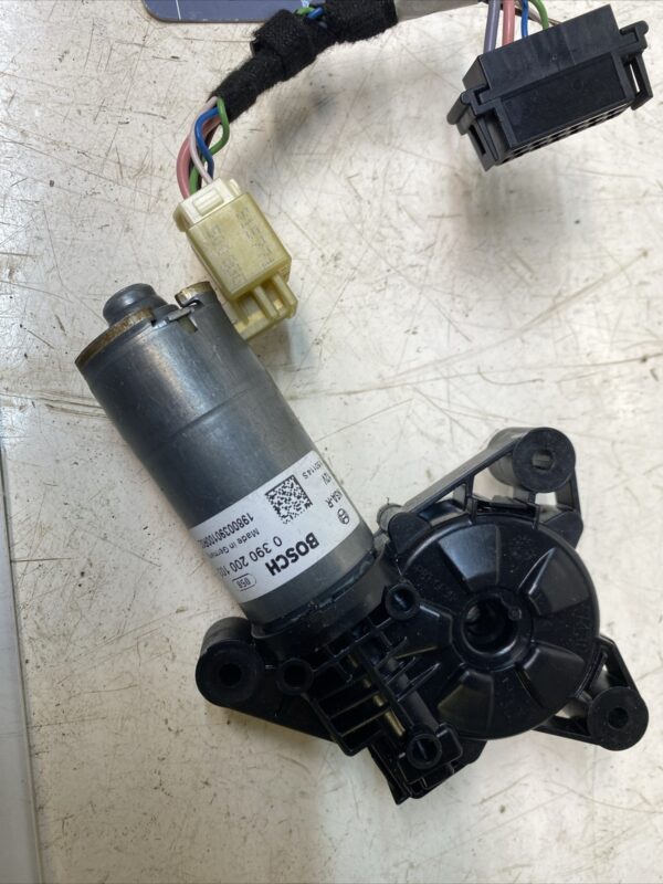 Smart-453-2016-Sun-Roof-Motor-0390200103-155899840394-2 Smart 453 2016 Sun Roof Motor 0390200103 155899840394 2