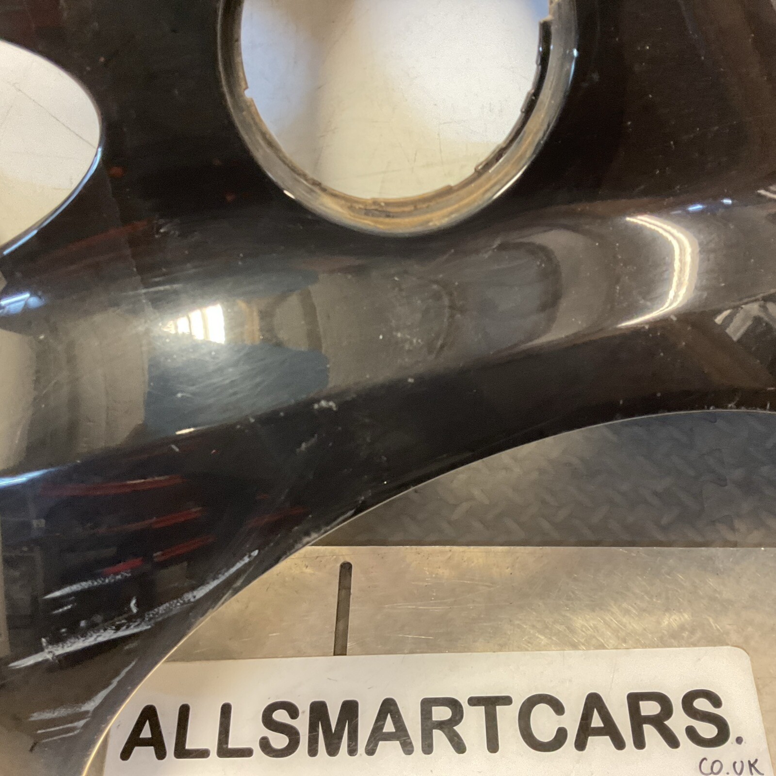 Smart Fortwo Mk2 451 rear driver side wing quarter panel black Scratches Image 4