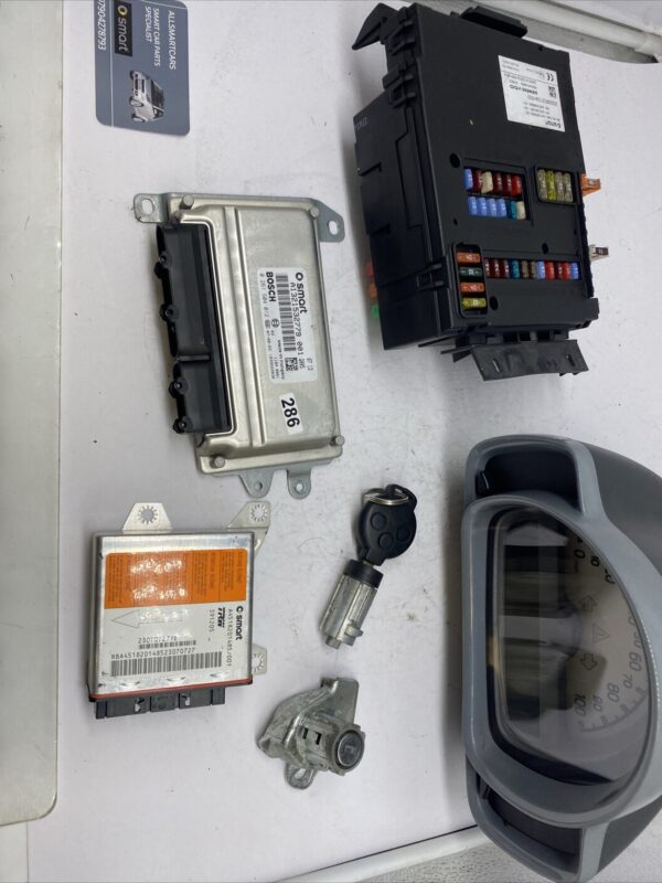SMART-CAR-451-FORTWO-COUPE-2007-2008-10-PETROL-ECU-KIT-SAM-UNIT-KIT-125-K-156252990385-2 SMART CAR 451 FORTWO COUPE 2007 2008 10 PETROL ECU KIT SAM UNIT KIT 125 K 156252990385 2