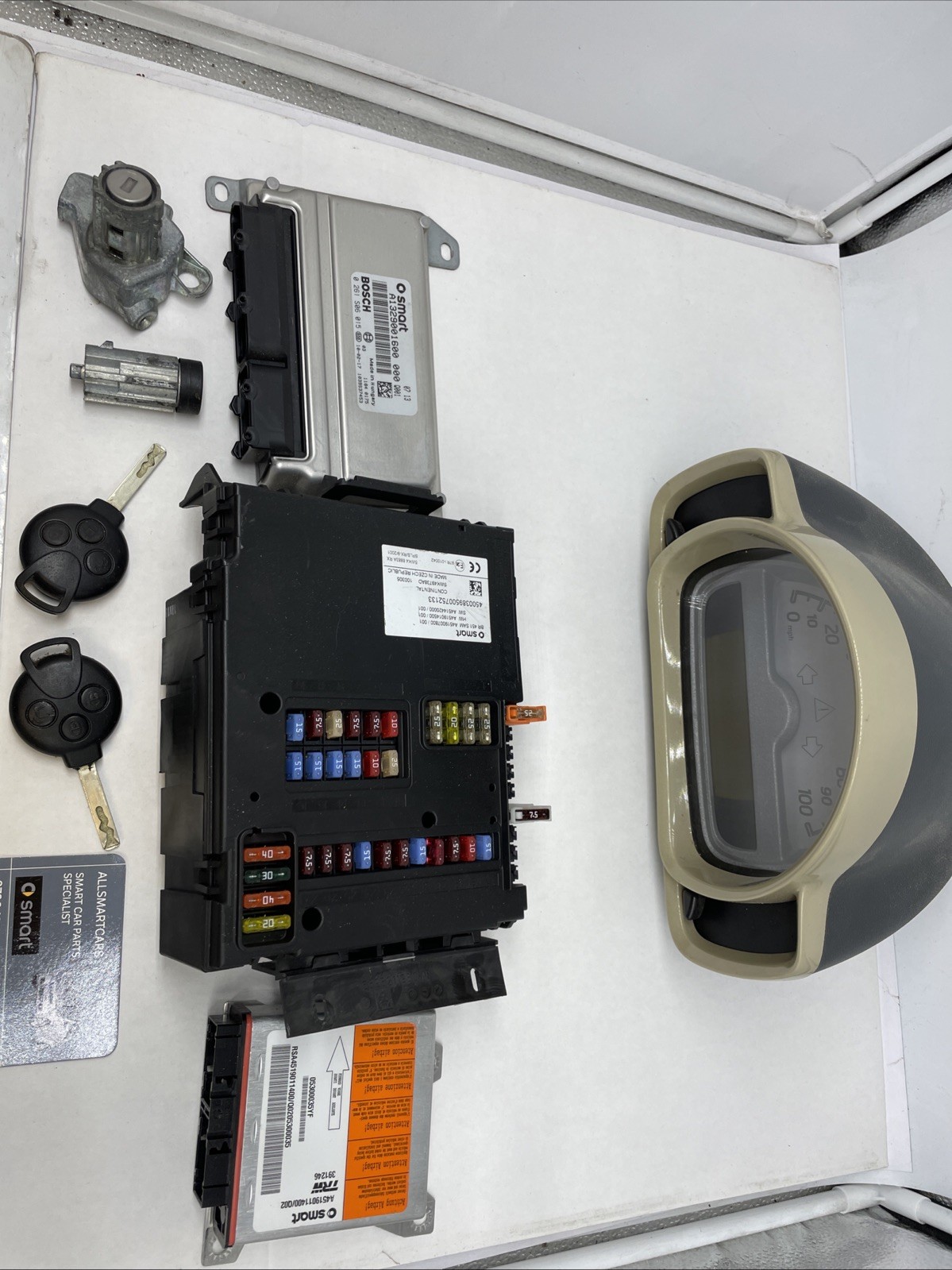 SMART CAR 451 FORTWO COUPE 2007/09 1 0 Turbo ECU KIT & SAM UNIT 118K Image 2