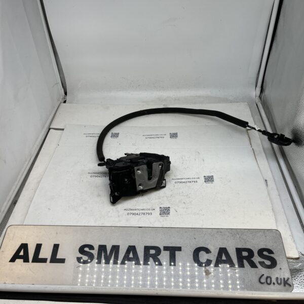 SMART FORTWO DOOR LOCK RIGHT DRIVER SIDE A4537201800 MK3 453 2014 2019