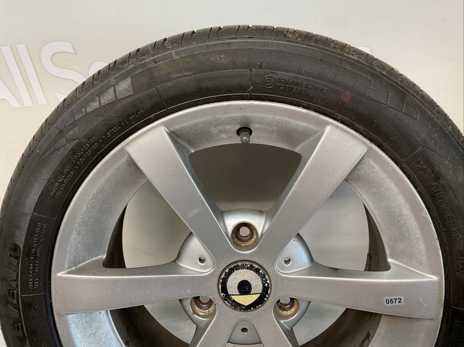 Smart Fortwo 15 Inch Rear Wheel And Tyre A4514010602 Image 2