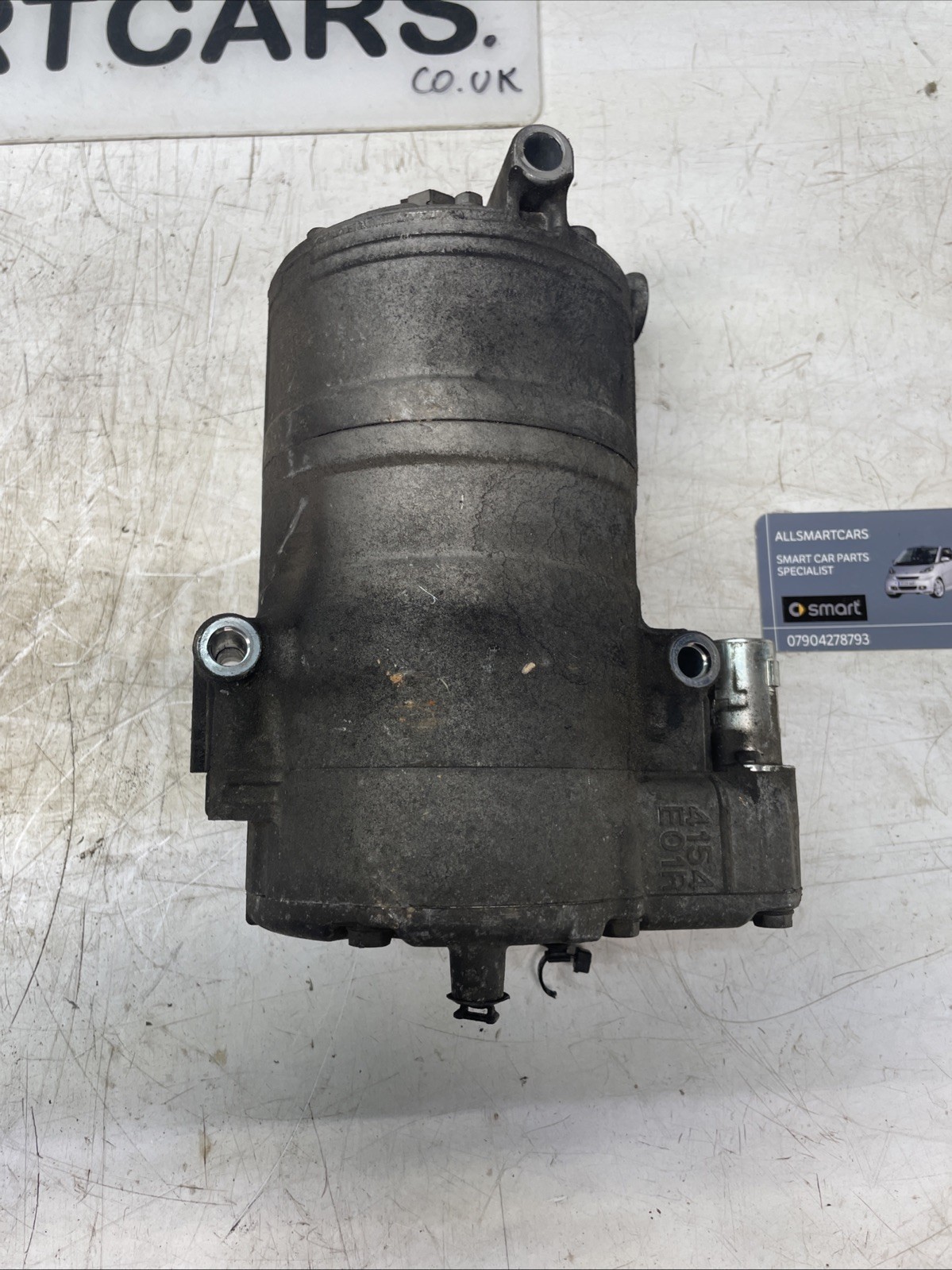 Mercedes benz E300 Amg Hybrid W212 2013 2 1 AIR CON COMPRESSOR PUMP A0038301660 Image 4