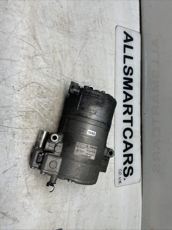 Mercedes benz E300 Amg Hybrid W212 2013 2 1  AIR CON COMPRESSOR PUMP A0038301660