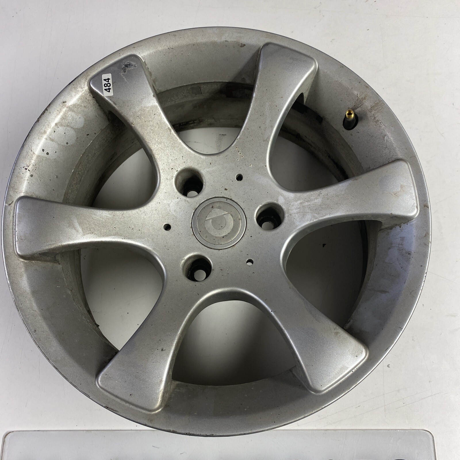 SMART 450 REAR 6 SPOKE REAR ALLOY WHEEL 0015437v001 Image 2