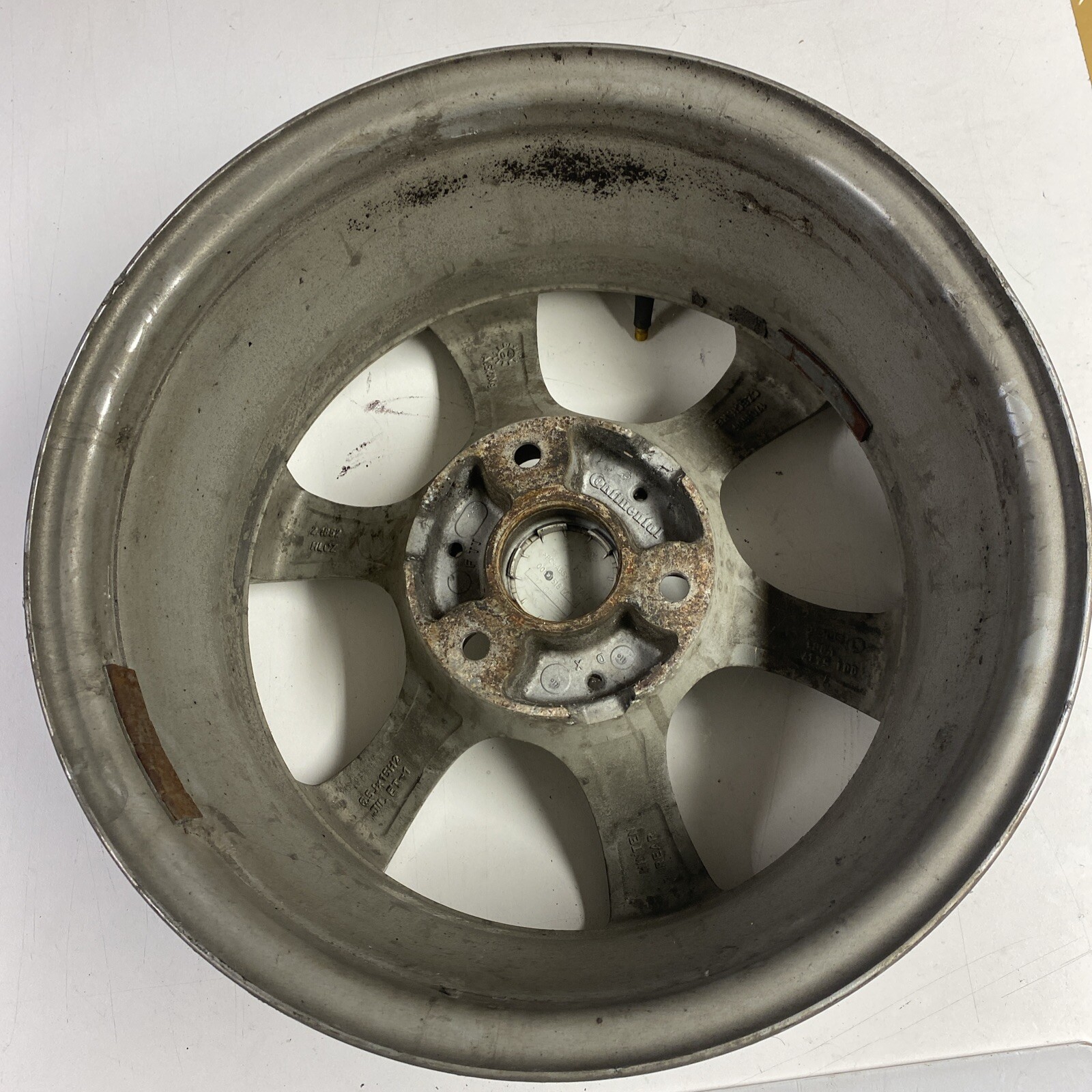 SMART 450 REAR 6 SPOKE REAR ALLOY WHEEL 0015437v001 Image 3