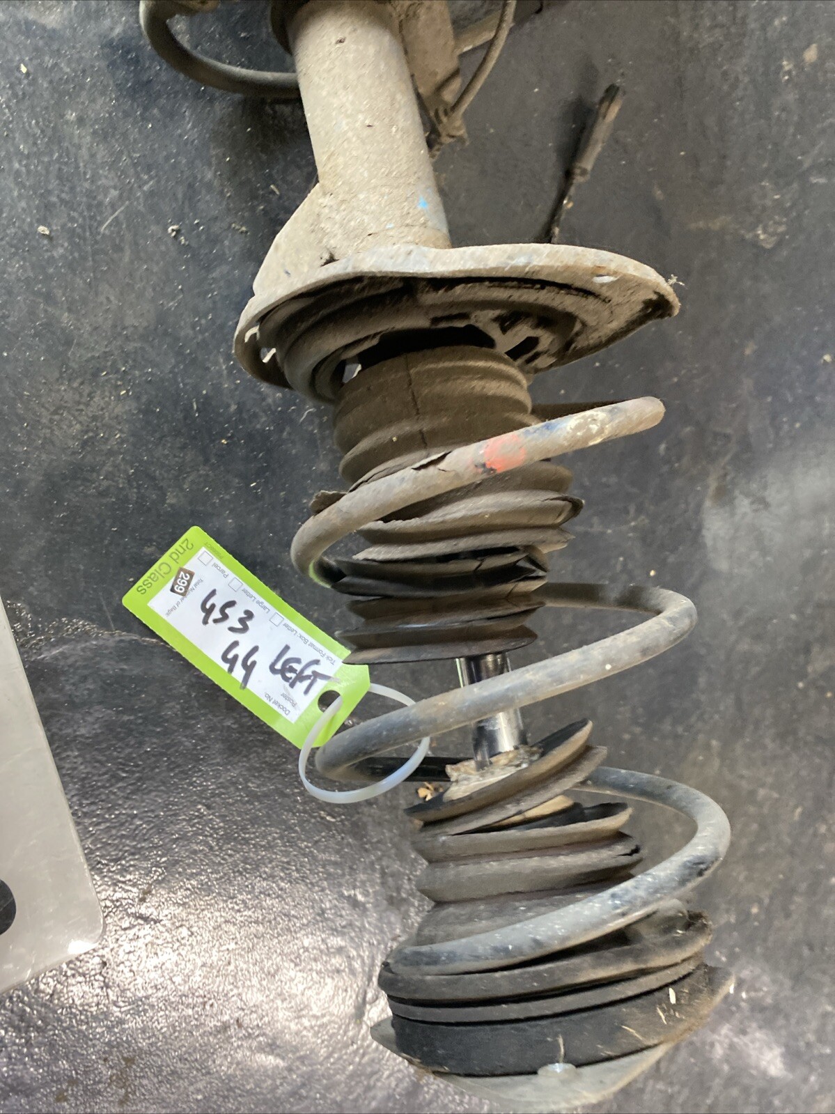 SMART 453 FORFOUR LEFT FRONT SUSPENSION LEG 2017 0 9 PETROL MANUAL Image 4
