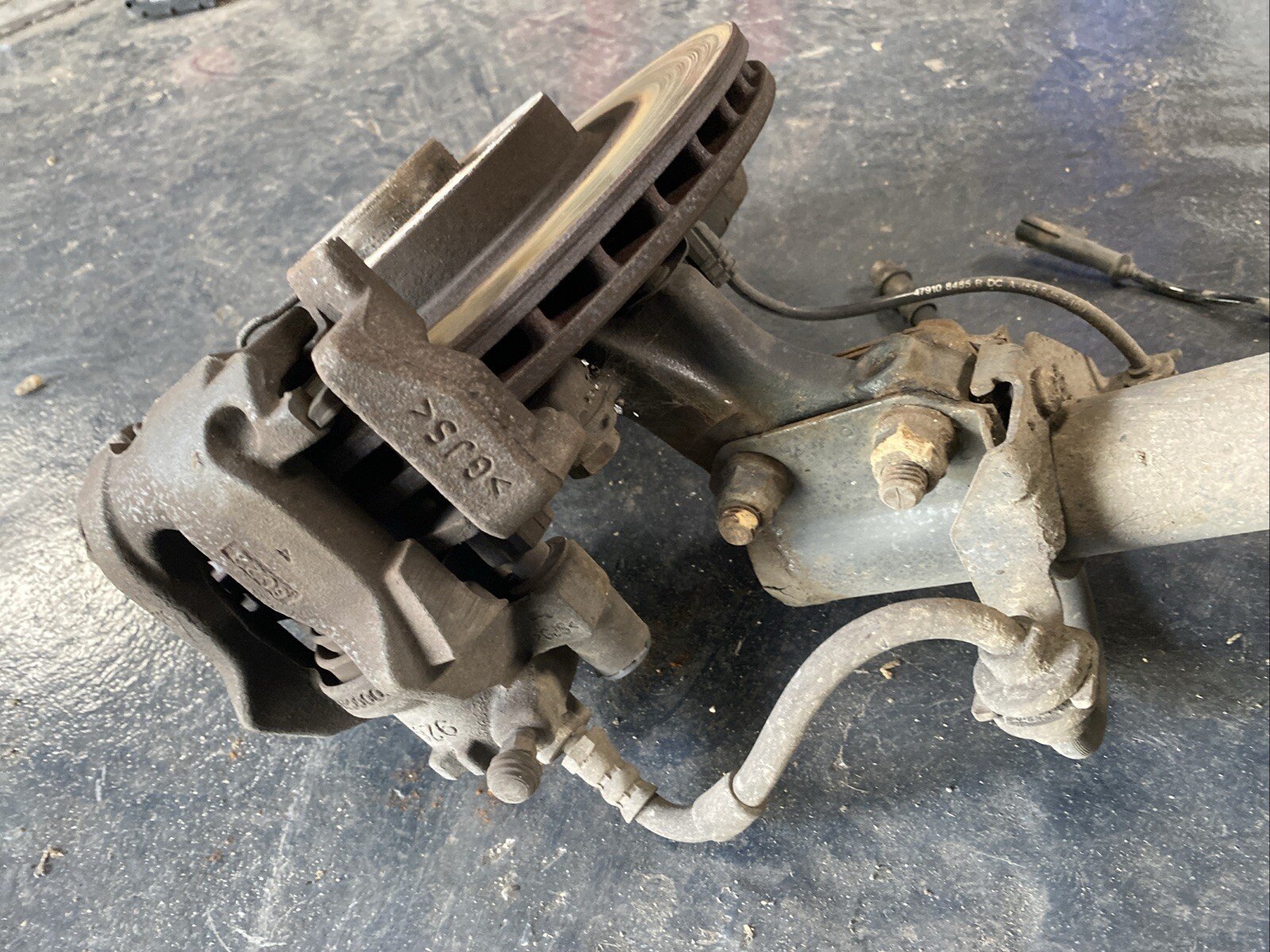 SMART 453 FORFOUR LEFT FRONT SUSPENSION LEG 2017 0 9 PETROL MANUAL Image 7