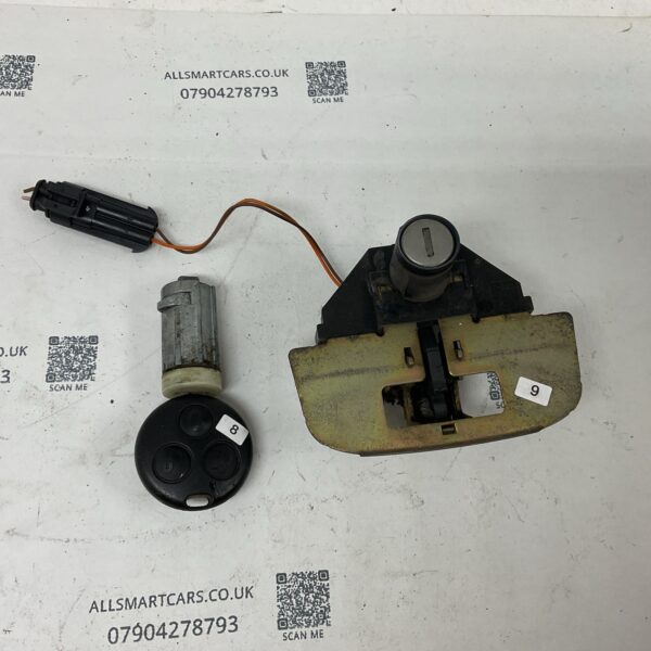 SMART CAR 450 FORTWO COUPE 98 06 SET OF DOOR LOCK AND KEY 157838113886 2