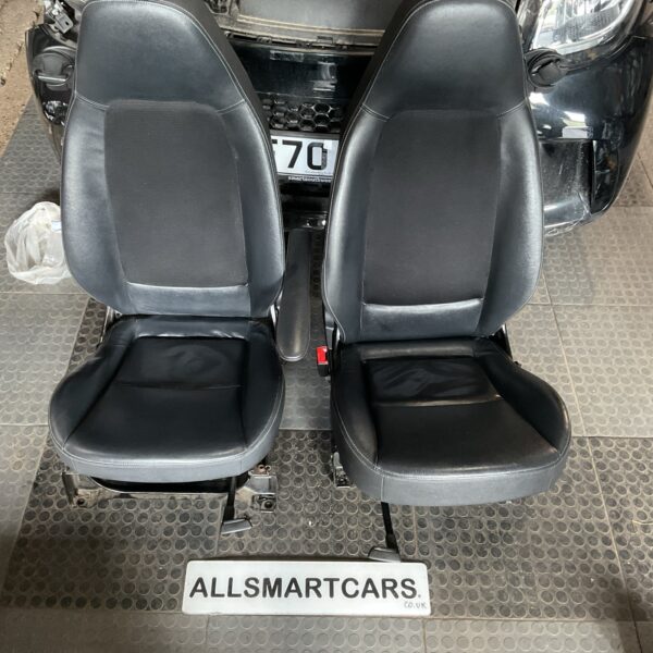 SMART CAR 451 FORTWO 2007 2014   PAIR OF BLACK LEATHER HEATED FRONT SEATS