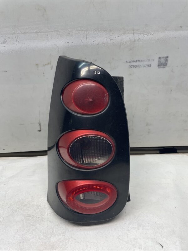 SMART FOR 2 450 COUPE   LEFT PASSENGER SIDE REAR TAIL LIGHT
