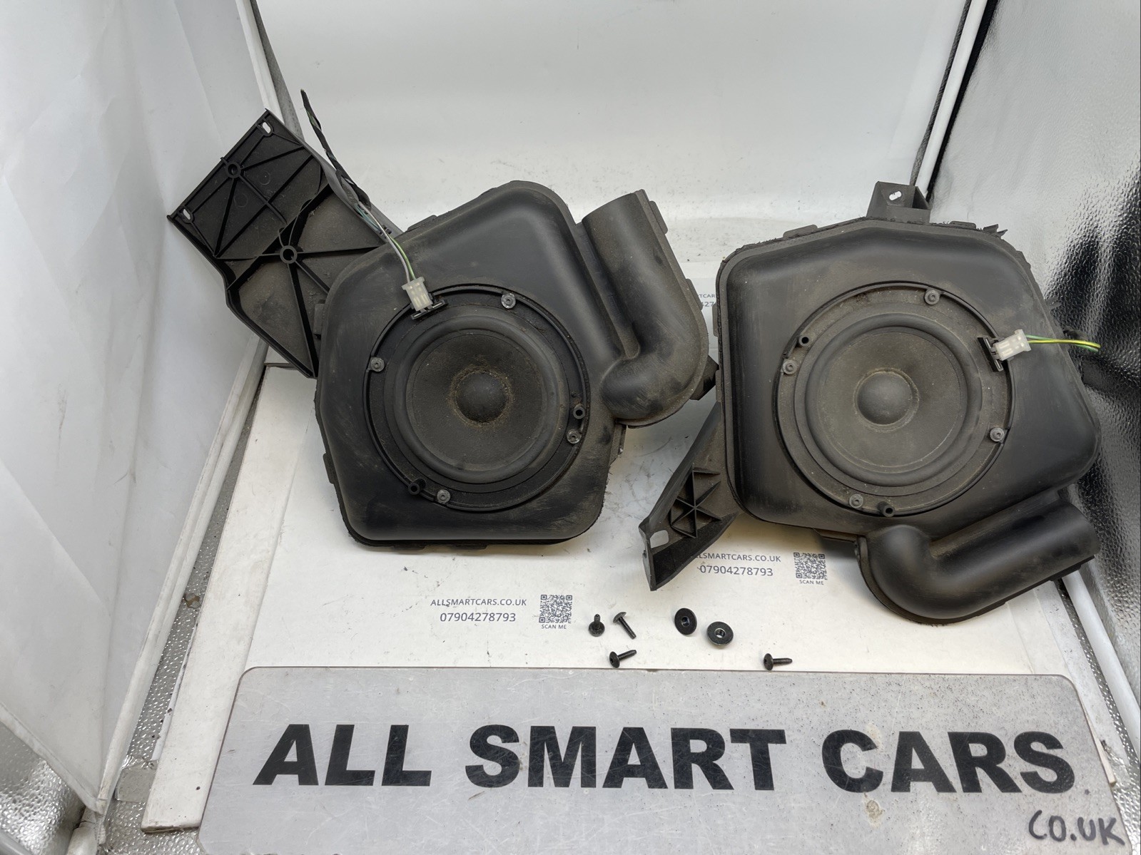 SMART FORTWO 450 Sound System BASS BOX SPEAKER SYSTEM LHD Only