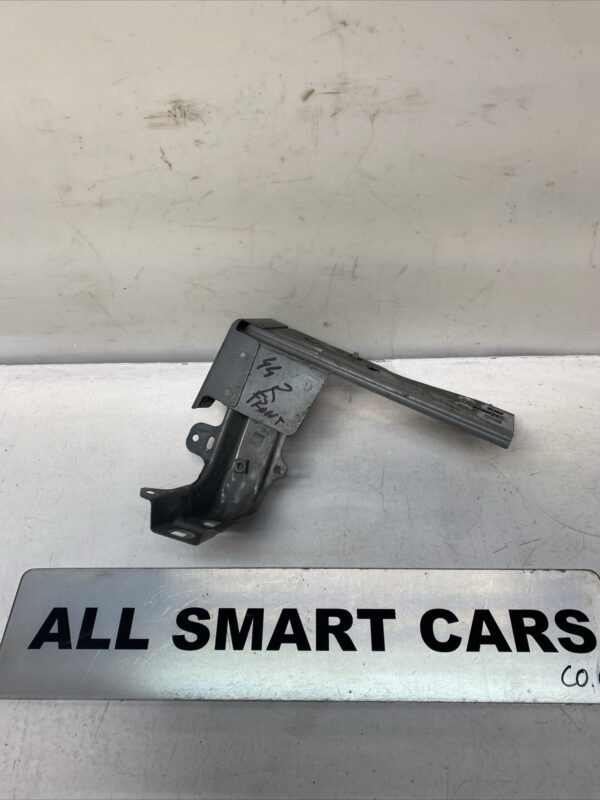 Smart Forfour Wing Bracket Drivers Right Front W453 14 19 625123299R