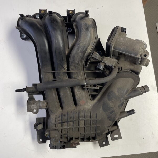 12 14 SMART FORTWO 451 1 0 PETROL AIR INTAKE INLET MANIFOLD 2009