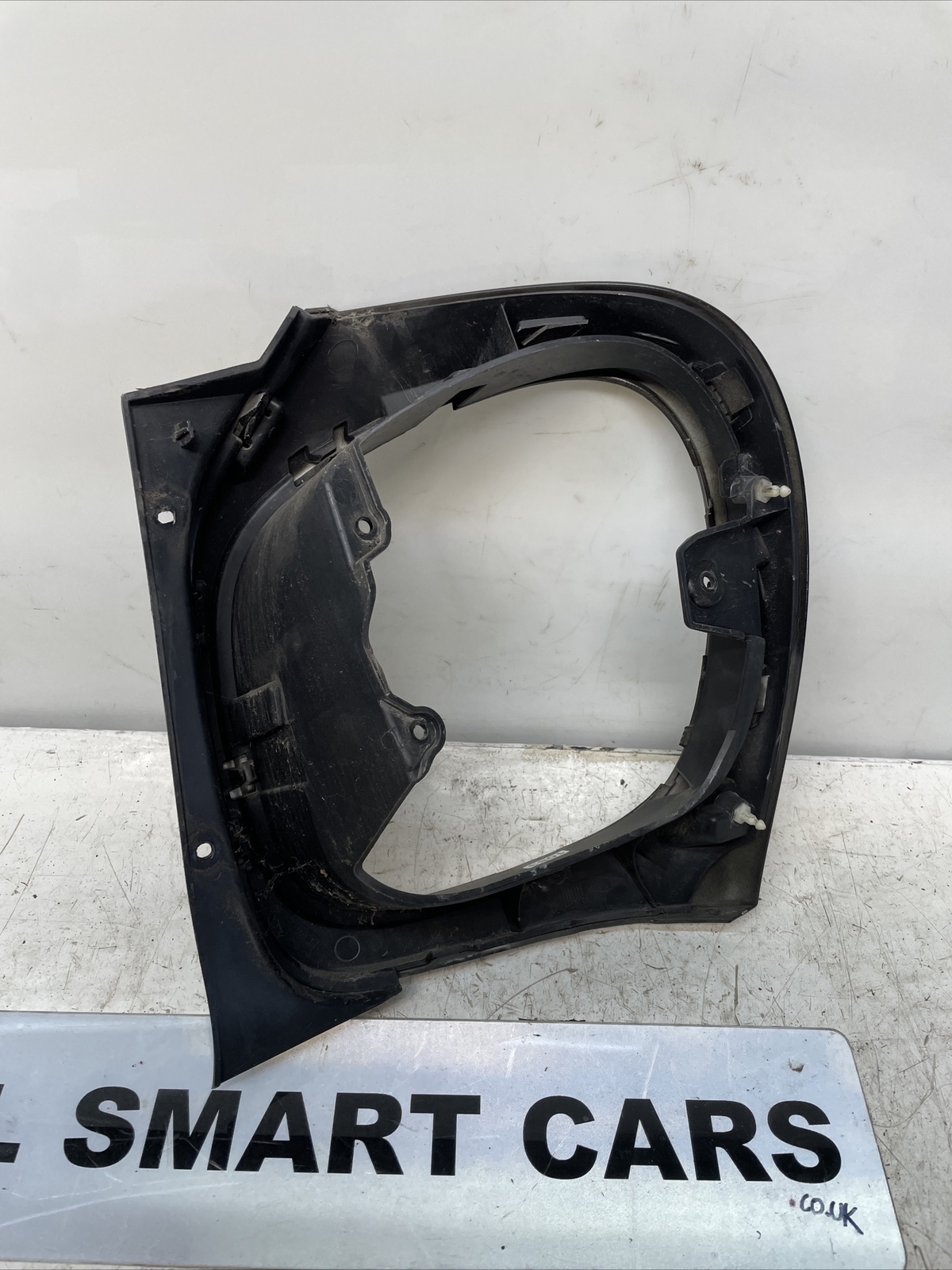 GENUINE SMART FORTWO W453 LEFT TAIL LIGHT COVER TRIM P/N A4538260914 Image 3